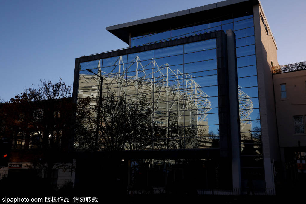 德甲与英冠双重挑战:多特与考文垂能否在客场突围?