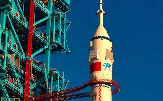 原创 神舟20号返家受阻!疑遭碎片撞击,若修不好,神舟22号或紧急升天