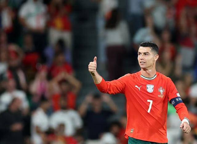 C罗官宣最后一战！41岁告别世界杯18亿年薪也难弥补毕生遗憾足球直播-NBA直播_英超_世界杯体育【超清在线观看】