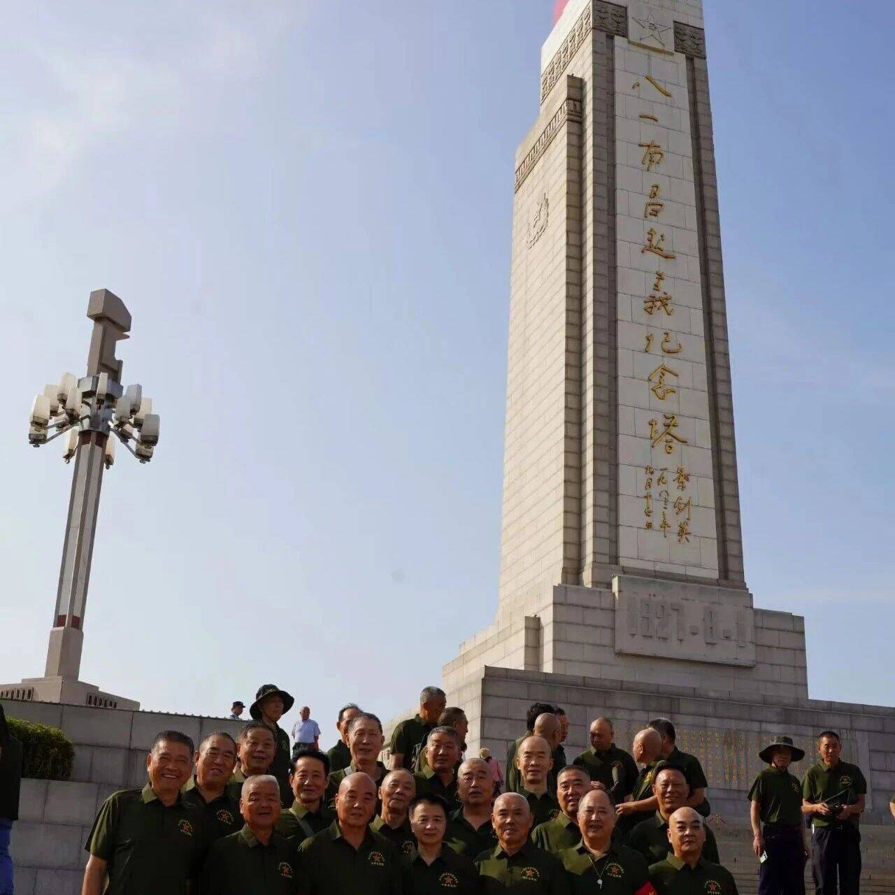 战友情深 | 重逢在英雄城_南昌_老兵_军营