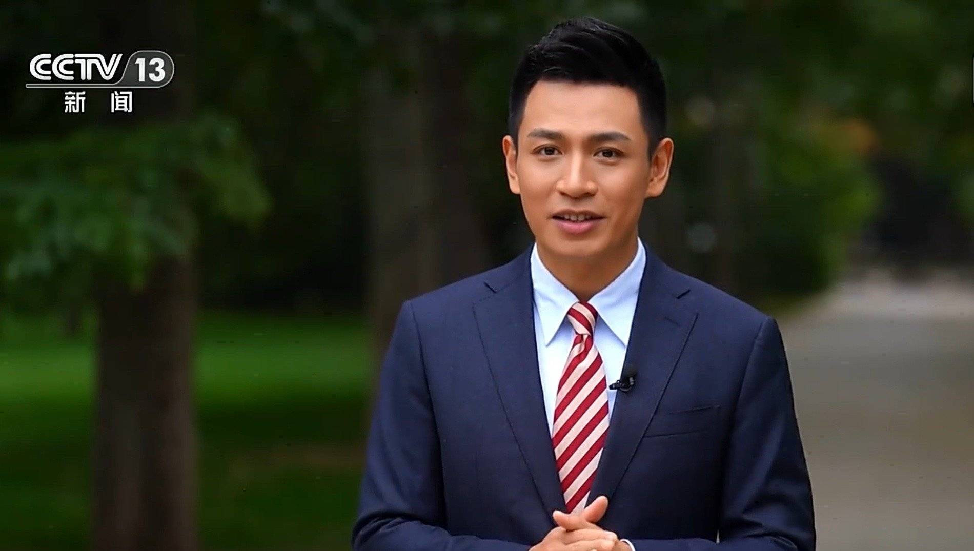 邹韵王冠何岩柯《高端访谈》三剑客罕见同框,央视主持人大赛各展风采