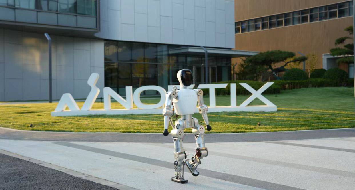 机器人，开启第一波降价潮