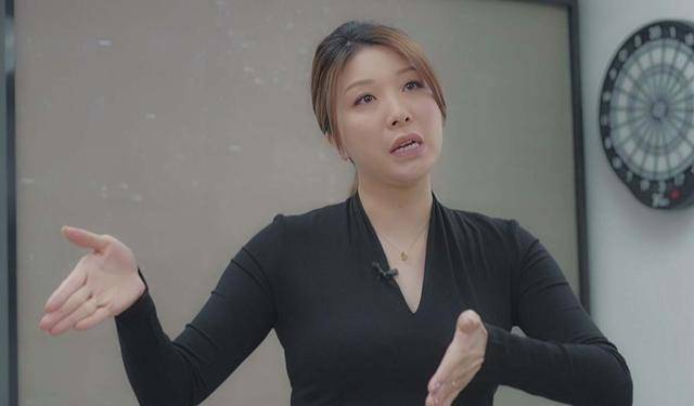 突发！香港知名女星宣布再度离婚，坦言情绪低落痛哭了好几场