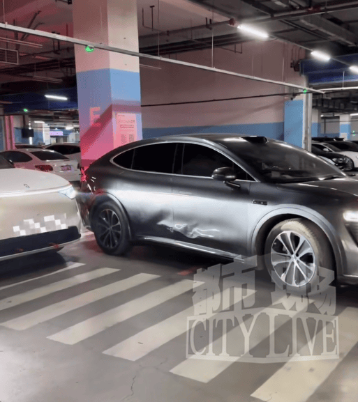 离谱!山东临沂两辆华为鸿蒙智行车“遥控泊车”相撞! 离谱!山东临沂两辆华为鸿蒙智行车“遥控泊车”相撞!