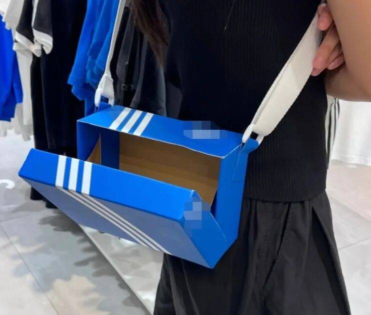 ��־�Ȼ��ͬѧ����һֻ è ȥ�Ͽ���