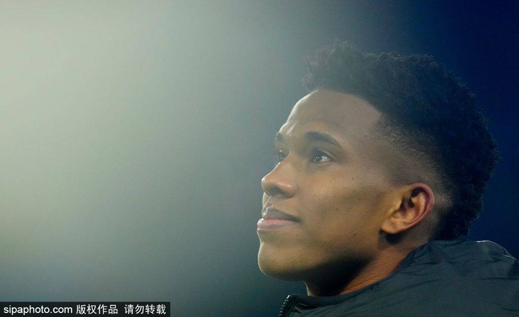 特里盛赞库库雷利亚:切尔西新星闪耀欧冠赛场