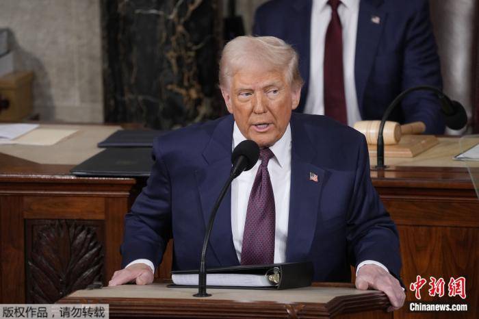 特朗普：废除拜登用自动签名笔签署的所有行政命令 -华闻时空