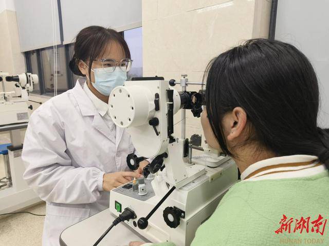 长沙卫生职业学院_彭宇瑄 长沙卫生职业学院 视觉训练与康复班