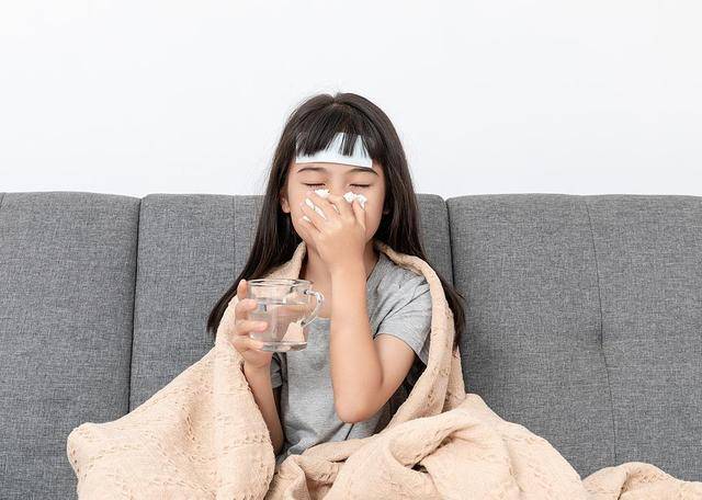 男子流感后乱吃药致严重肝损伤