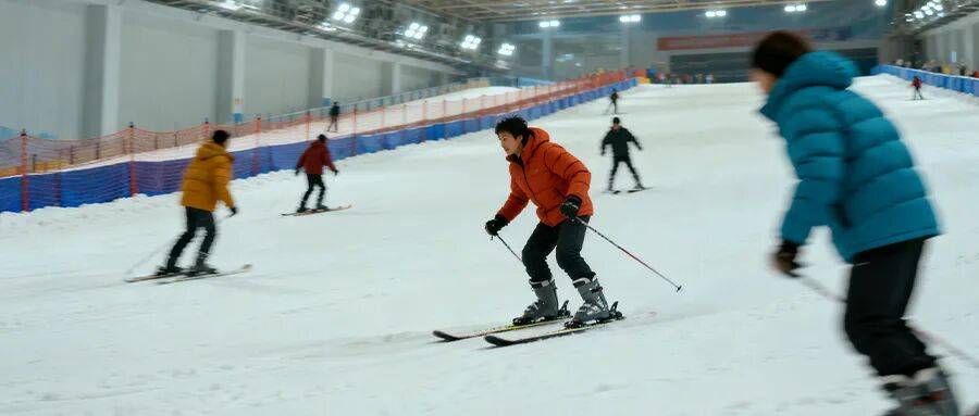 开元棋牌- 开元棋牌APP下载- 官方网站资本涌动、雪假破冰：万亿冰雪赛道迎来爆发式开局