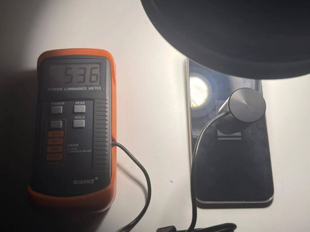 用了几天华为Mate80 Pro Max，我感觉它堆料有点过猛了。。。