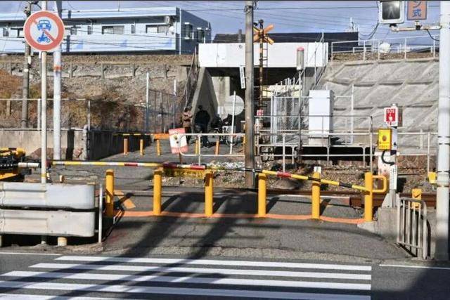 两名20多岁中国女子在日本被撞身亡，家属索赔637万元