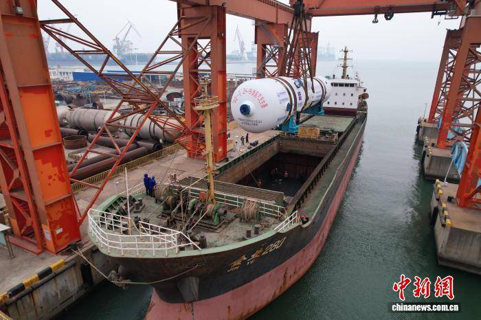 河北秦皇岛:“华龙一号”蒸汽发生器交付发运 河北秦皇岛:“华龙一号”蒸汽发生器交付发运