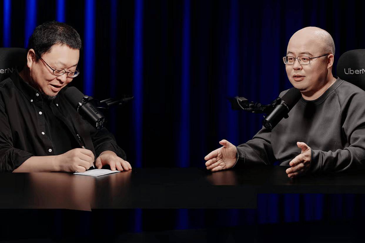 错过GPT时刻后,闫俊杰和中国“草根”们准备赢回来_搜狐网