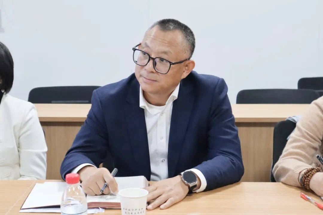 杨军调研长虹中玖闪光 推动FLASH项目实现更大突破_放疗_e-Flash_团队