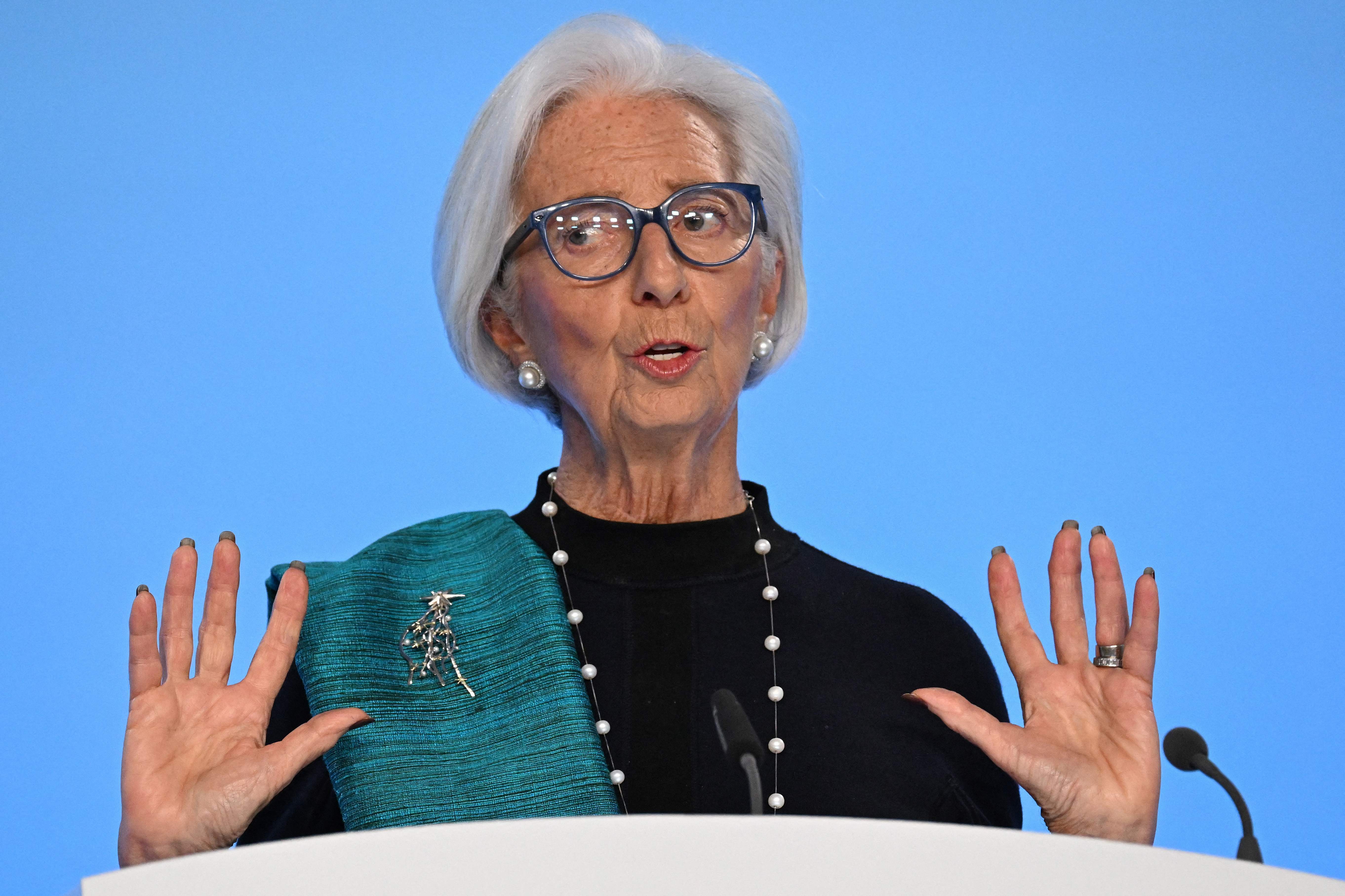 外代一线）欧洲央行维持三大关键利率不变_搜狐网