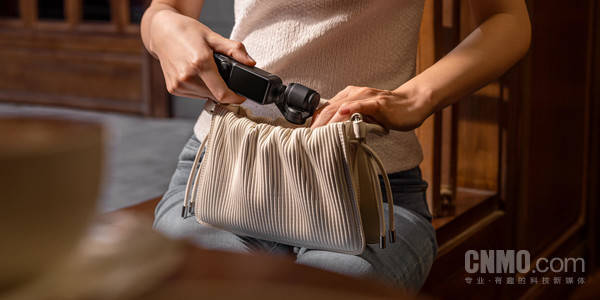 OPPO、vivo们排队进入Pocket赛道 手机不香了？