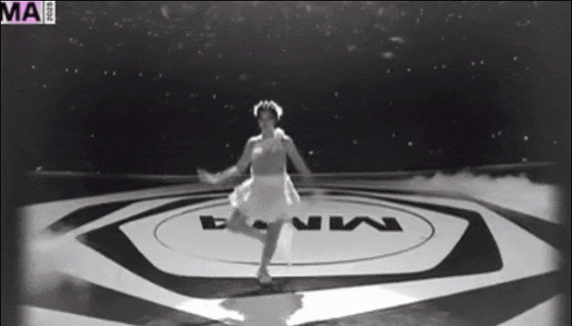 五代女团爱豆“2025 MMA”个人舞台引争议，韩网友：还不如不表演！ 插图2