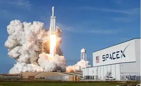 1.5万亿抢钱大战：SpaceX、OpenAI强冲IPO