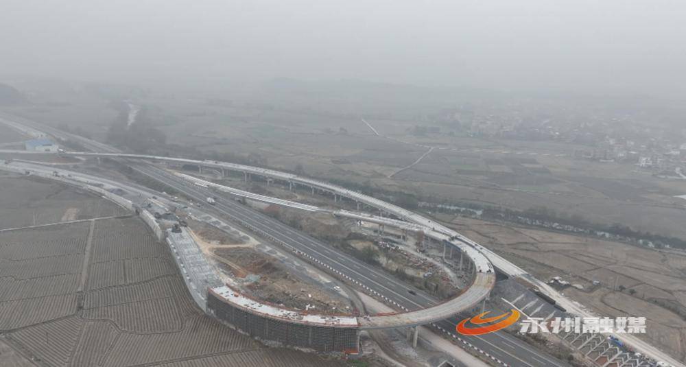 桂新高速宁远段路面施工全速推进_项目_高速公路_交通