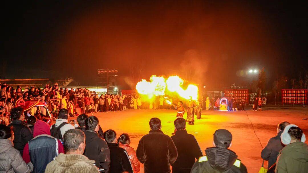 多宝体育- 多宝体育官网- APP下载紧急补票！朱仙镇启封故园199元预售票火热开抢错过99的这次别再遗憾！