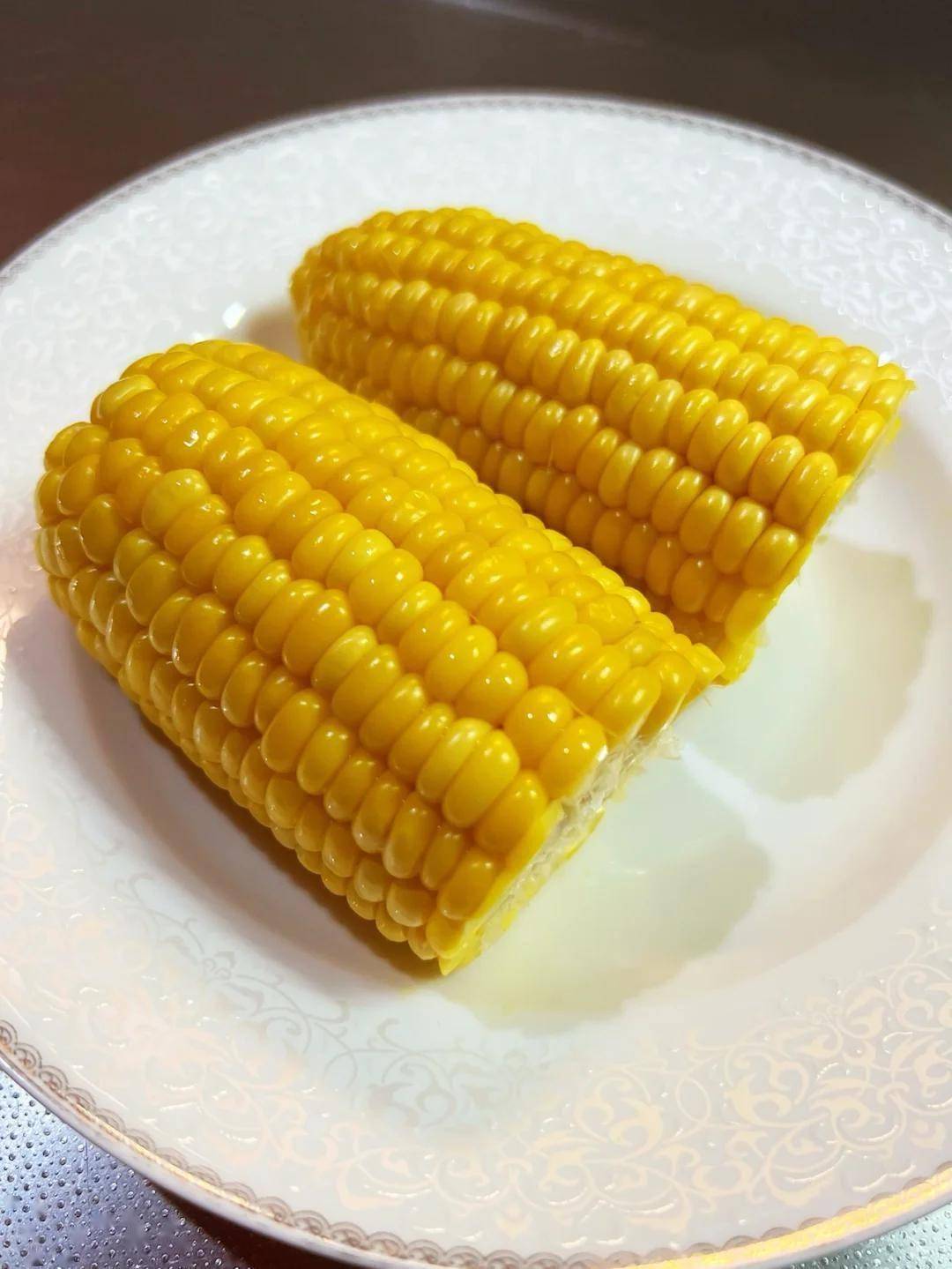 这道蒸玉米最好吃做法火候是关键技巧告诉你超清甜