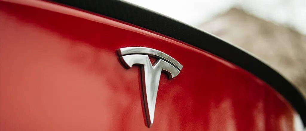 特斯拉在中国挣钱的秘密：不是卖车，而是提前把规则走完 