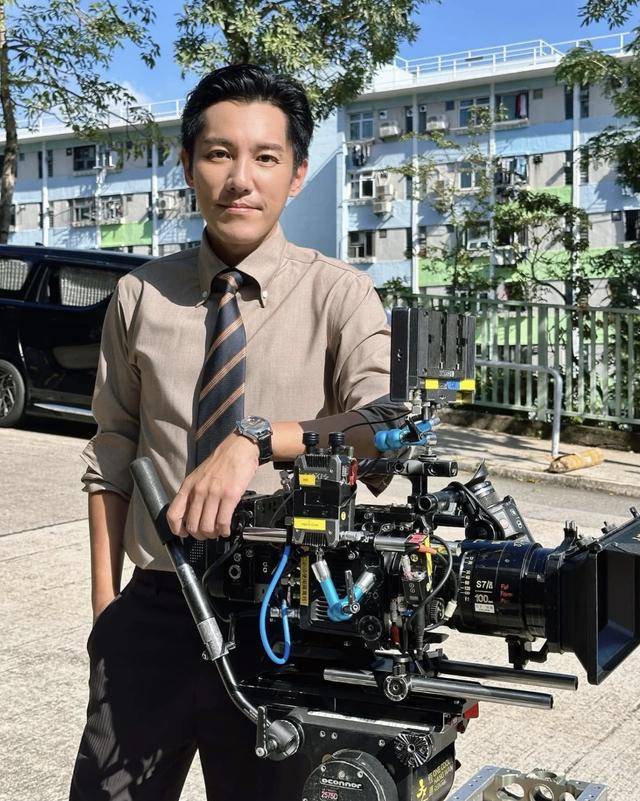 TVB前知名男星近况曝光！难得享受亲子乐，传因做不成男主角离巢