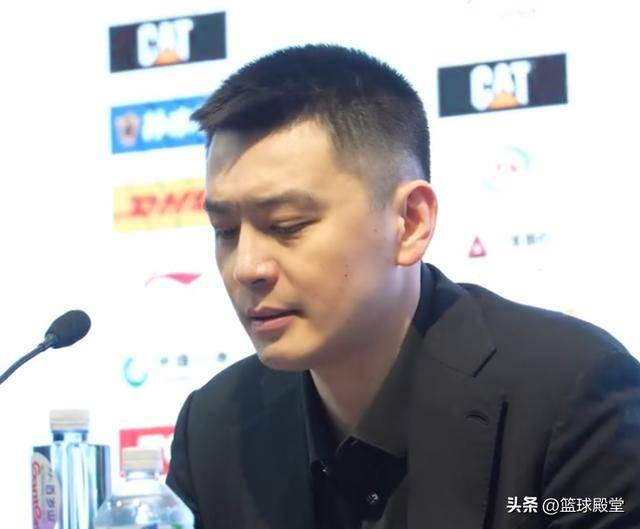 胜新疆发布会！杨鸣爆赞赵继伟但未回正轨，继伟亲承恢复期很着急