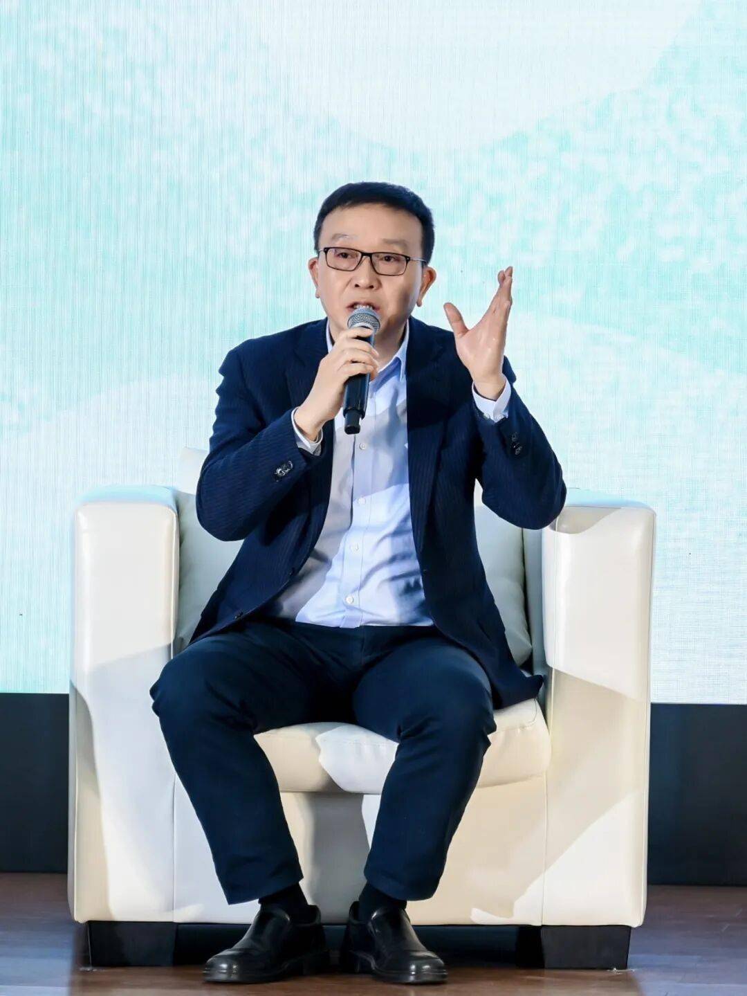 成都市蒲江县委书记蒲发友在2026第二届中国耙耙柑大会圆桌论坛的发言