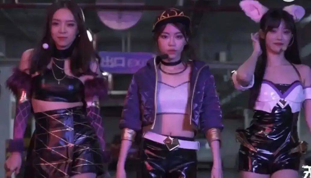 周淑怡没“沟”硬挤热舞引LSP围观PG电子游戏 PG电子官方网站 2025最新！