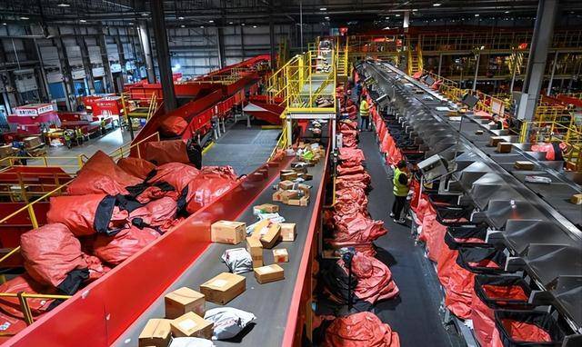 原创             中国第一大民营企业诞生！反超华为和阿里，67万员工创下万亿收入