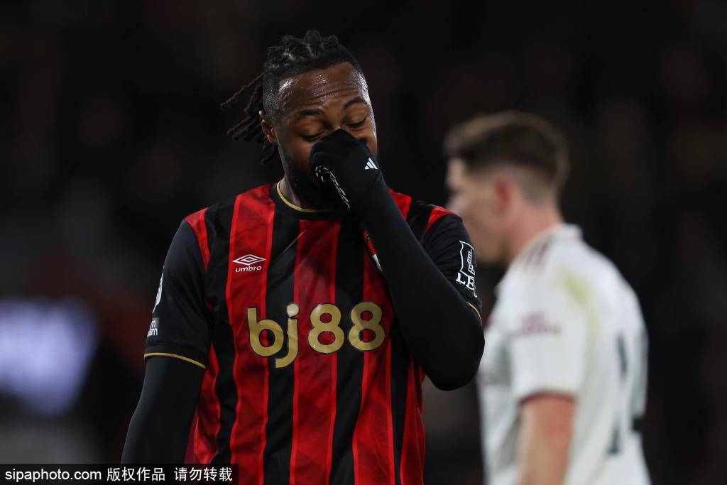 欧冠前八概率大揭秘：阿森纳领跑，拜仁紧随其后，巴黎曼城也不甘示弱！