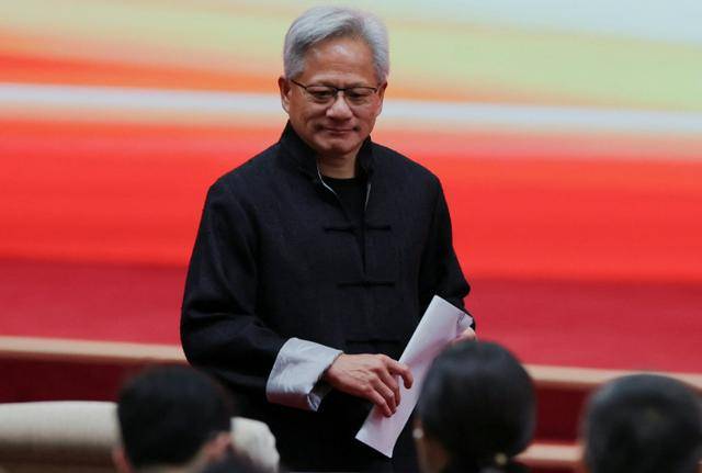 黄仁勋1月下旬访华，芯片博弈进入关键节点