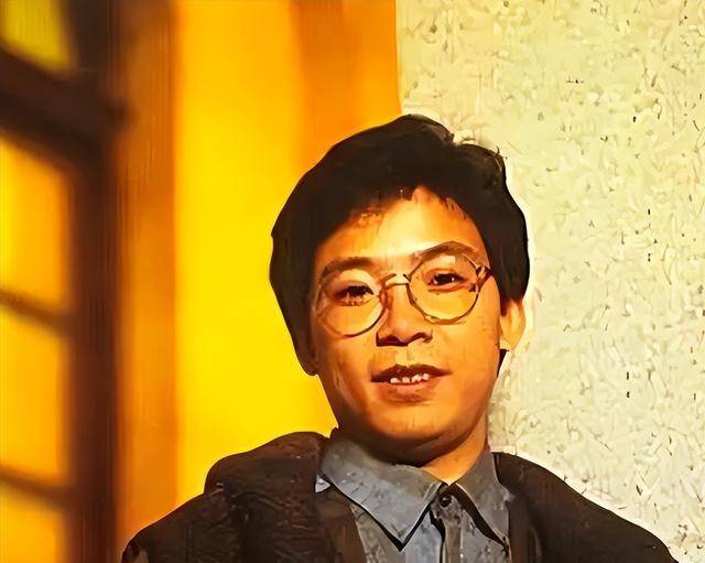 因春晚唱了一首歌，被封杀14年，如今身价过亿，却无偿捐给祖国