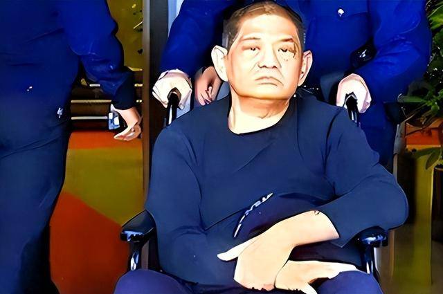 伟德体育- 伟德体育官网- APP下载100多位情妇包养费上亿元9女同床却落得个凄凉下场、人财两空