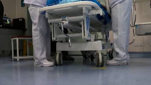 百信医院因洗胃操作不当致老人死亡：医护人员集