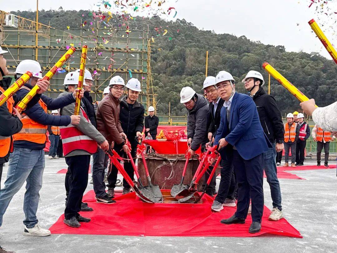 龙江新智产业园全部楼栋封顶预计2026年内实现交付