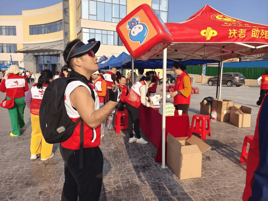 彩票平台- 彩票网站- APP下载 【官网推荐】公益 广东惠州福彩志愿服务队开展新春捡跑活动