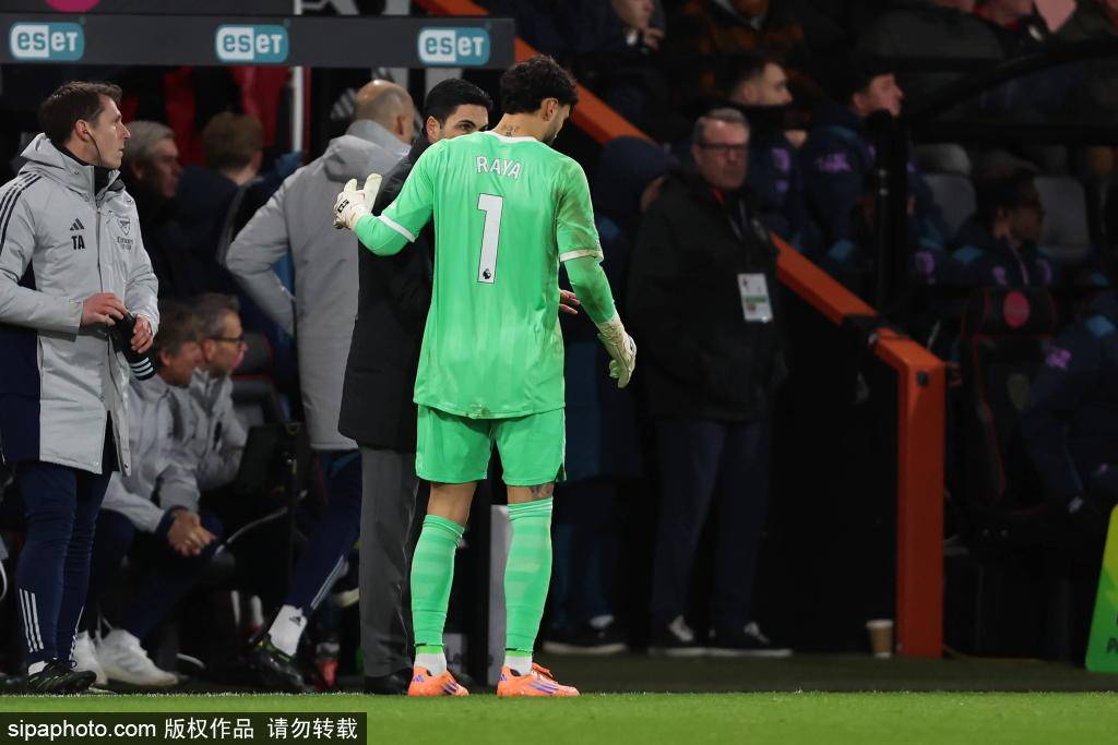 阿森纳女足球星凯莉即将与阿迪达斯达成七位数赞助协议，女子足球商业化新标杆！