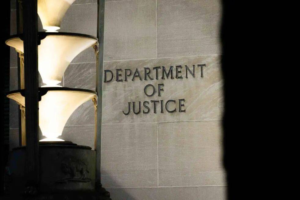 爱泼斯坦文件最新披露：比尔·盖茨曾感染性病后，向妻子隐瞒事实；盖茨方面称邮件系捏造 -华闻时空