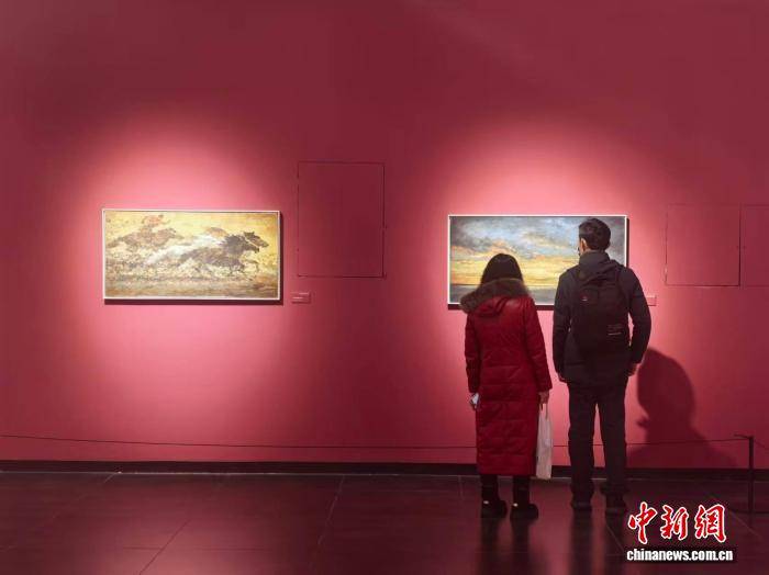 两大草原主题油画展亮相长沙