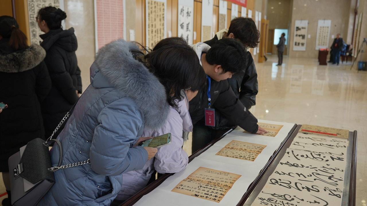 “如意甘肃 魅力红古”书法展在红古区文体中心隆重开幕