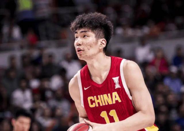 余嘉豪15分复出最强战：距留洋最高分仅差1分 有望驰援中国男CBA盘口与数据深度__