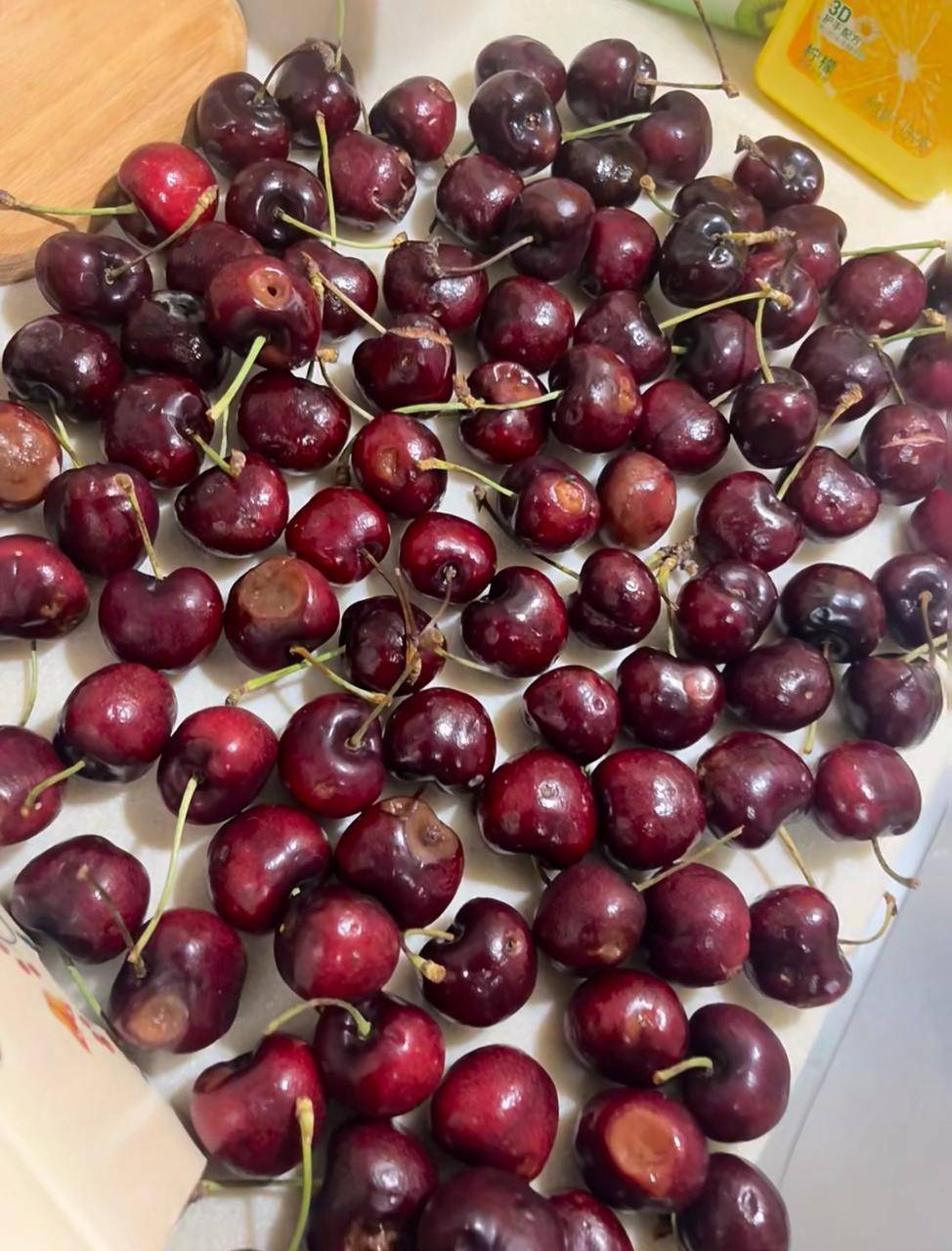 春节前车厘子现大面积“翻车”，专家：今年春节较晚，受卖家赌涨价压货影响