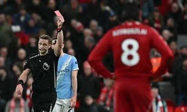 3球狂胜太燃！利物浦零封黑马，多线冲冠能否一黑到底？