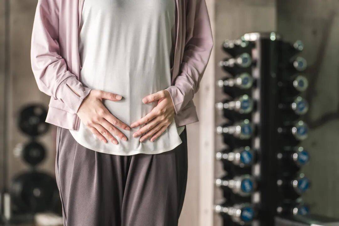 生娃后的漏尿、肚子大、腰痛,真的忍忍就过去了吗?