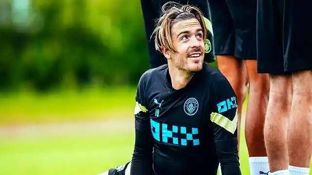 6人压阵！曼城大清洗开启在即，中卫大洗牌谁将出局？