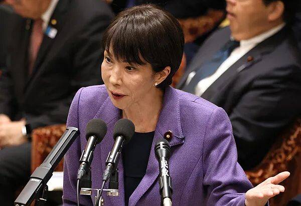 高市表态：反对女天皇 -华闻时空