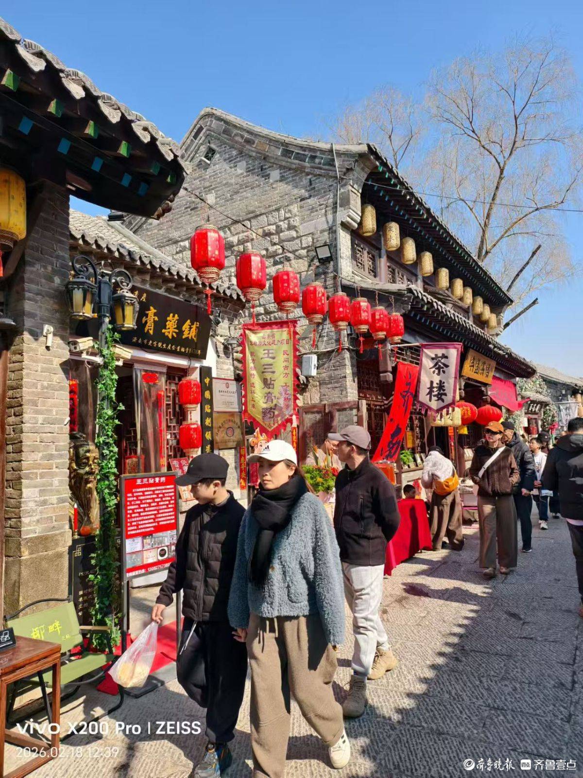 过年期间的古城街巷_永奎